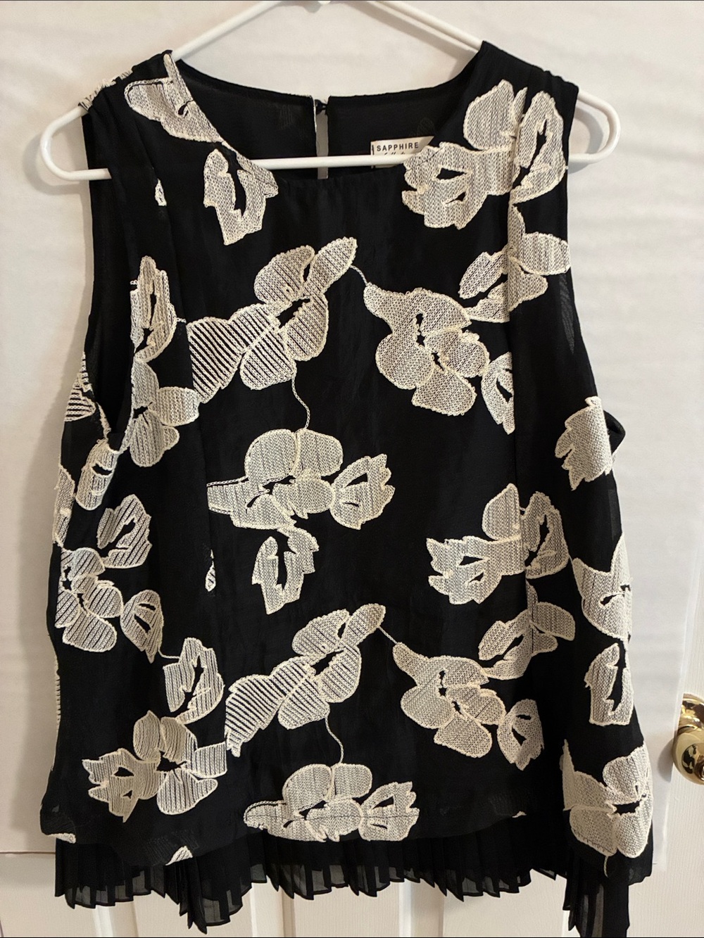 Women’s sleeveless top by Sapphire